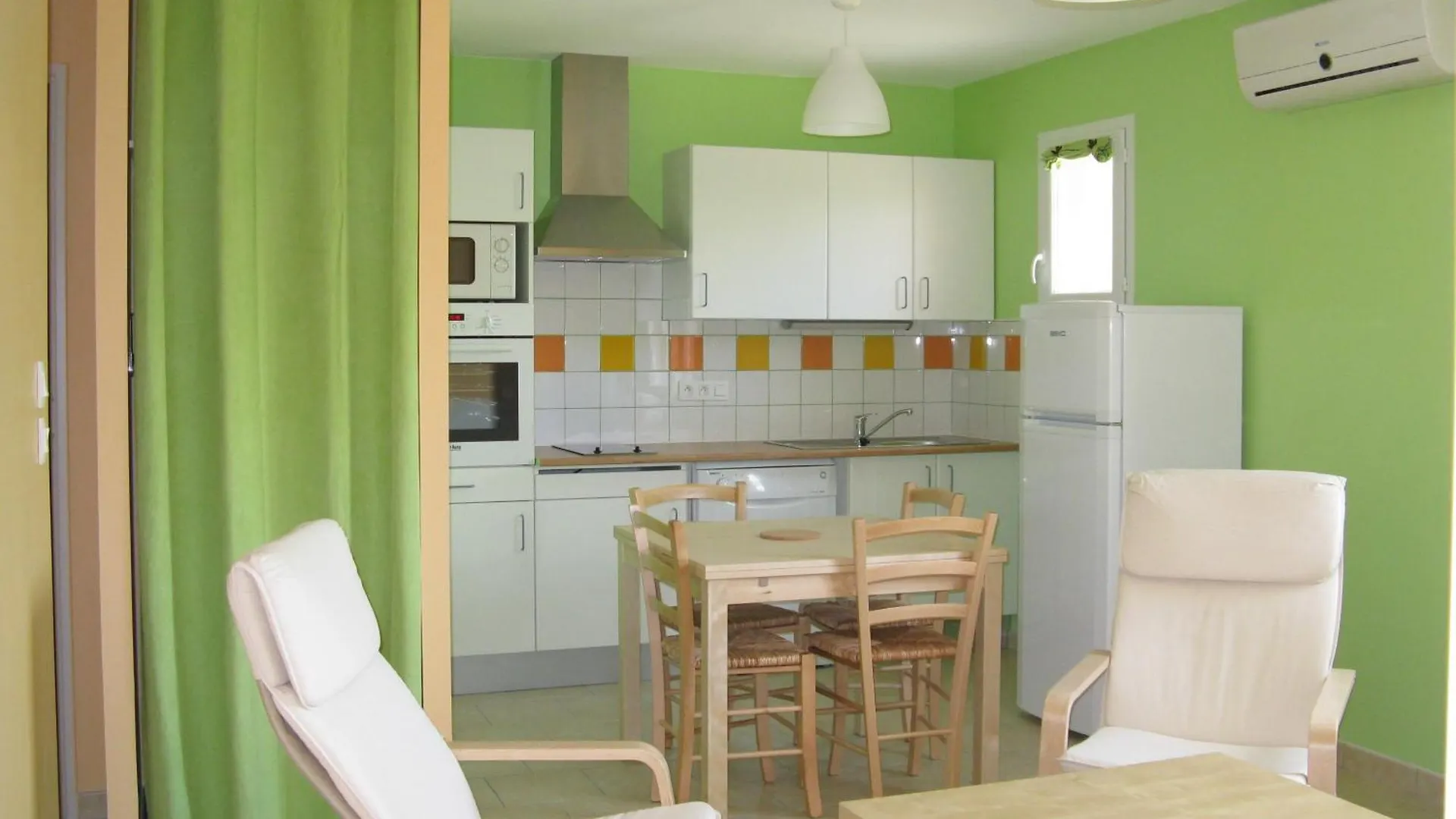 Guest house Gites Des Camparros Nailloux