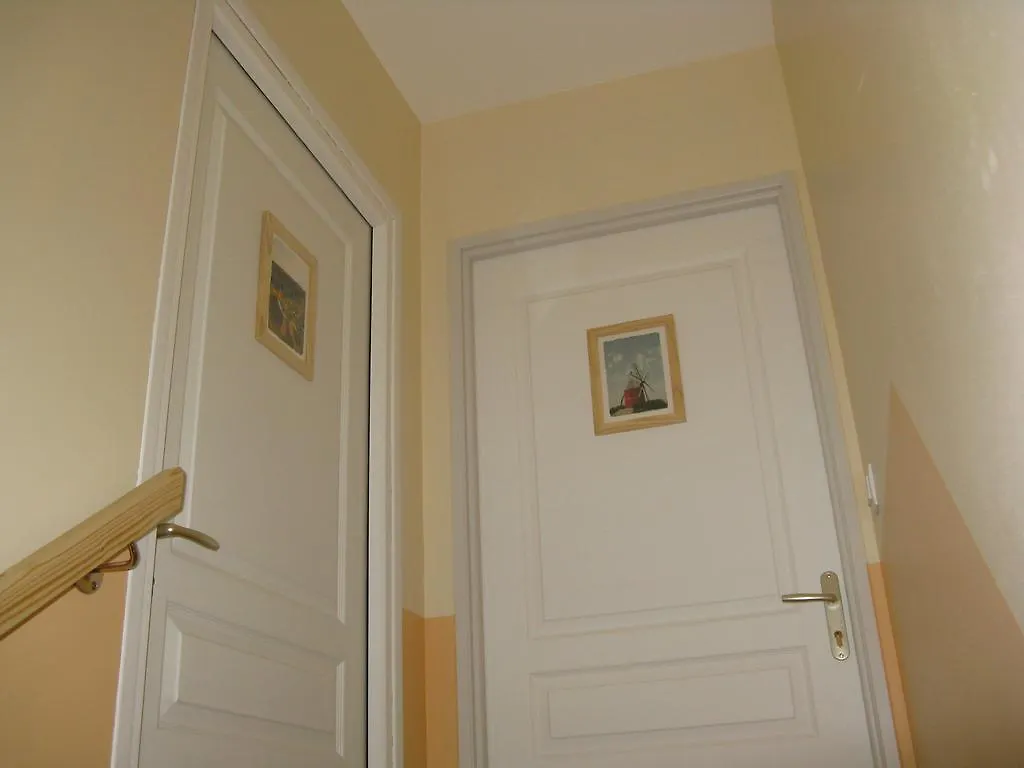 Gites Des Camparros Nailloux Guest house